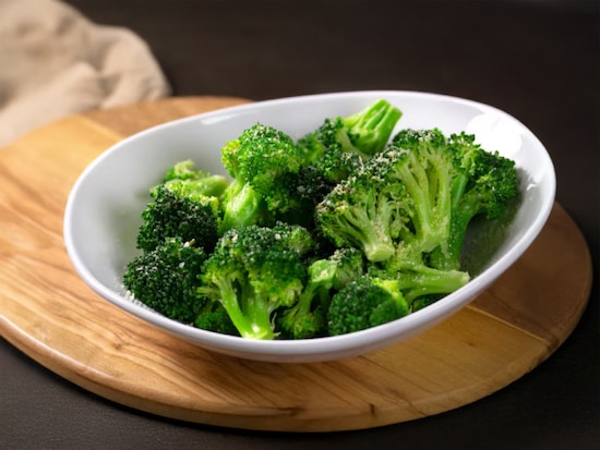 Broccoli (Serves 4 - 6)
